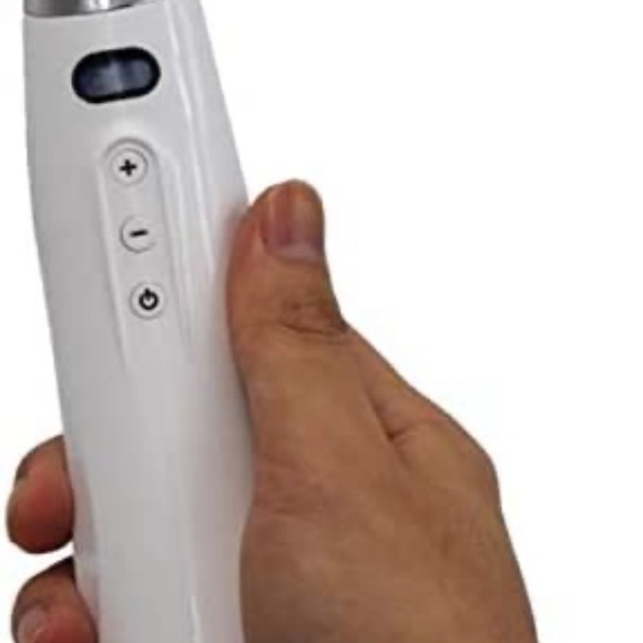 DermaSuction Pre Cleaning Device - Picture 4 of 11